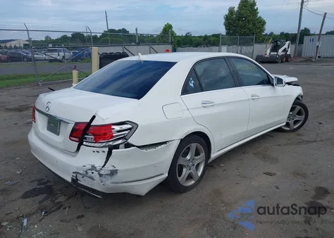 2015 Mercedes-Benz E 350 z USA, uszkodzony, nr VIN WDDHF5KB6FB091033